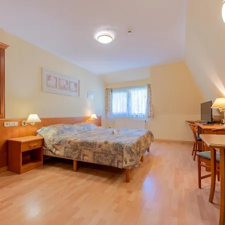 فندق مبيت وإفطار Holiday Club
